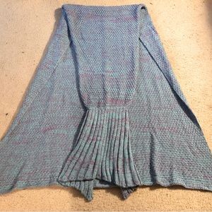 Mermaid tail blanket